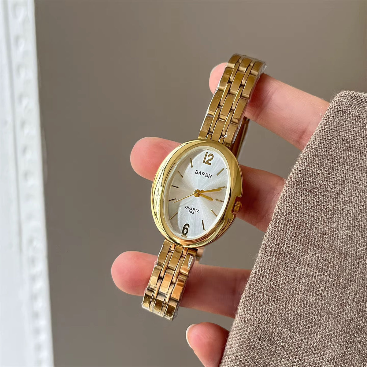 Golden Muse Watch