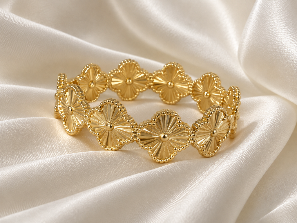 Clover Bloom Bangle