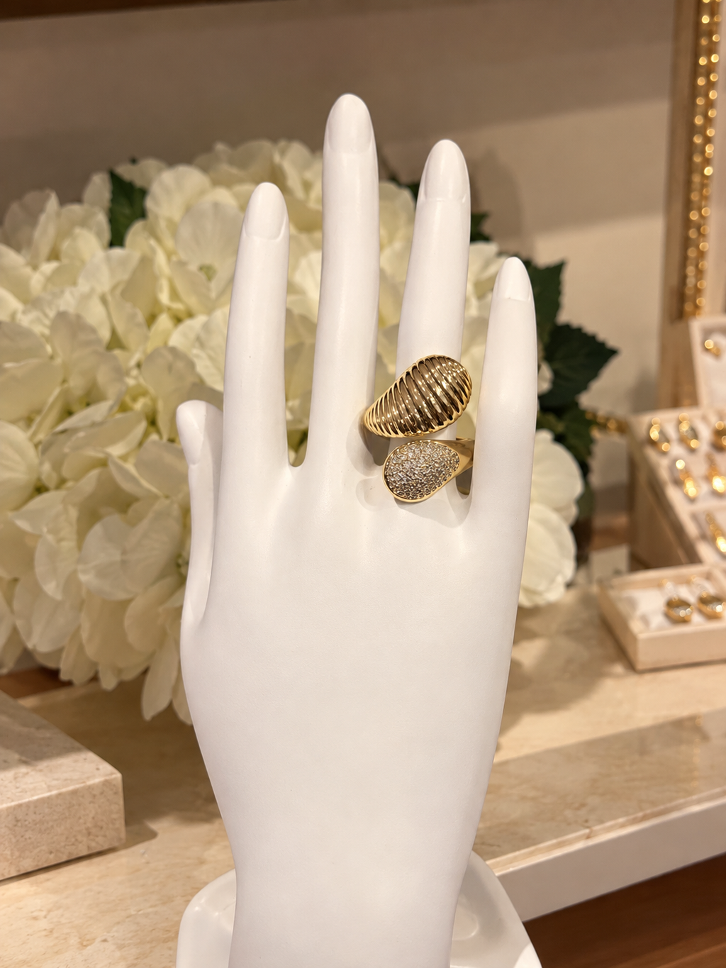 Amara Textured Pavé Ring