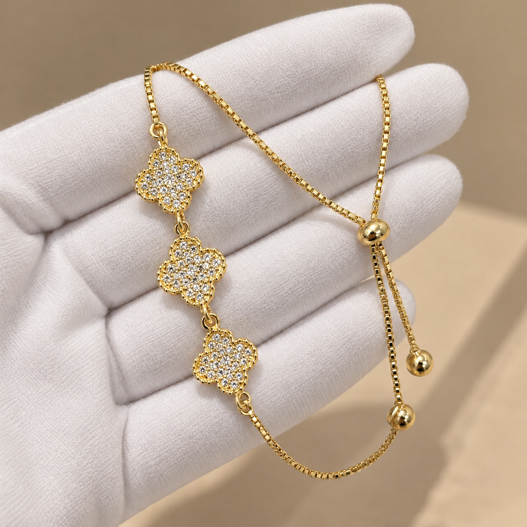 Sparkling Clover Bracelet